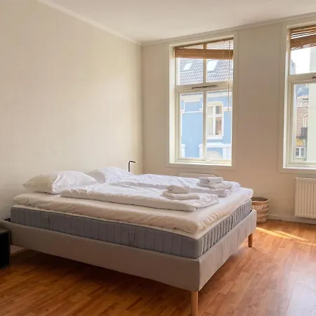 Calming Living In Nygardshoyden With Mountain View Apartamento Bergen